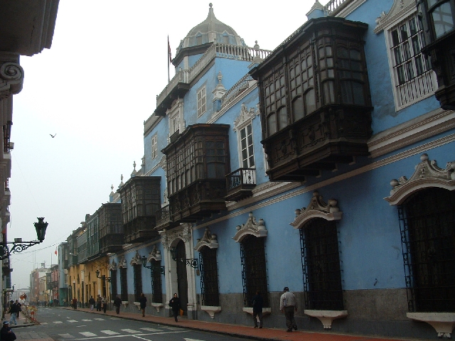 Strasse in Lima.JPG